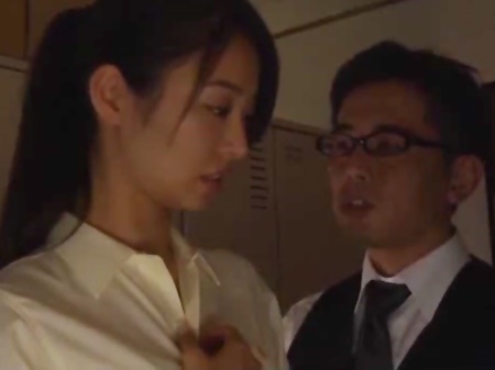 女性向けアダルト動画「高校の同級生から半レイプ。恩はカラダでと強制的に。。(1)」のシーン画像