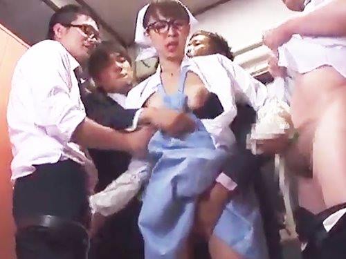 女性向けアダルト動画「☆実はエロい清掃員女性ｗ（その5）4人の男性に弄ばれます。そして彼女の正体は…？」のシーン画像