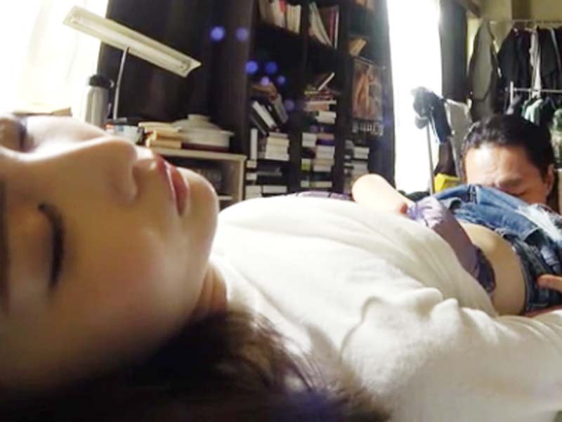 女性向けアダルト動画「なんか・・・おマンコが気持ちいい？寝てる間にレイプされて何度もイカされちゃいます！」のシーン画像