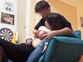 ナンパ男子の部屋でエッチ♪濃厚クンニや玩具攻めでたっぷり気持ちよくなっちゃいます！のサムネイル画像